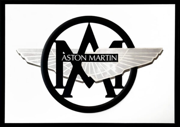 Mod/004 - Emblème Aston Martin "First & Last"
