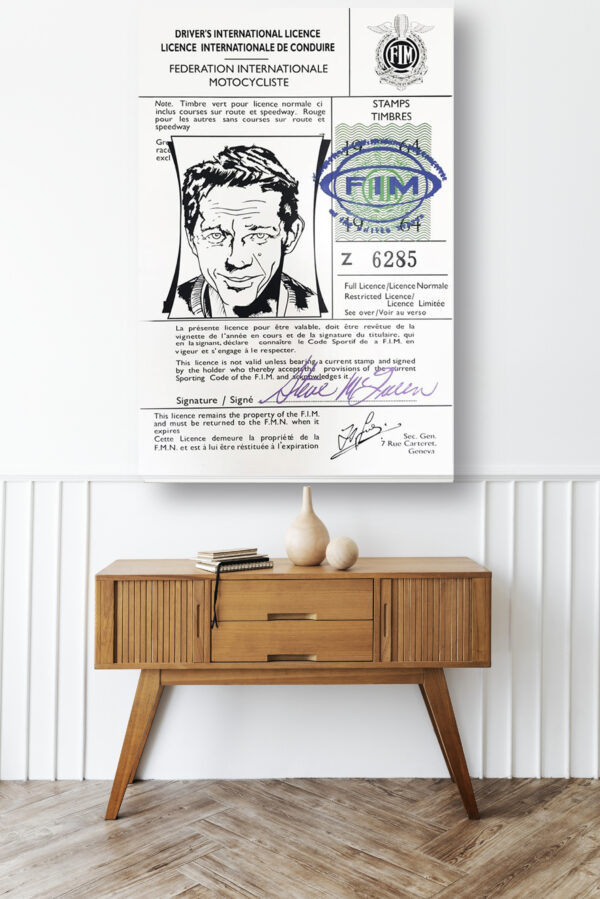 Wooden sideboard table with books and a vase Mod/036 - Licence Pilote Steeve Mc Queen